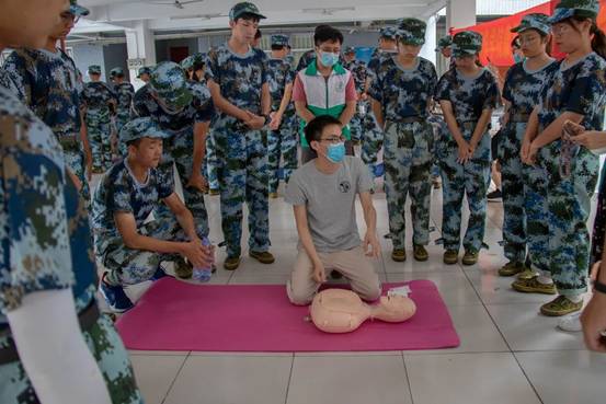 4d5650d7478f0d6832f25562233333d8